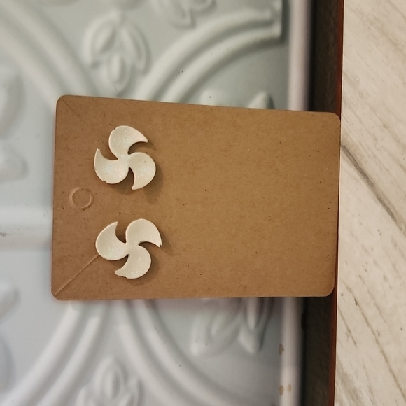 3 for $15-White Sparkly Windmill Shaped Earrings - Picture 2 of 6